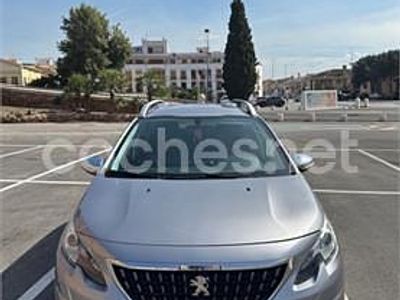 Gris / plata Usado 2017 Peugeot 2008 Access SUV | 8500 € (Precio justo)