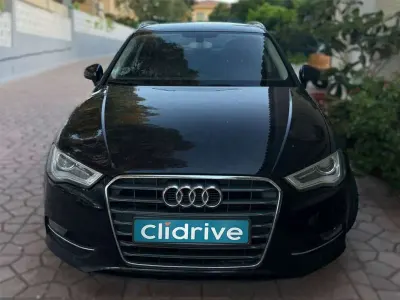 Usado Audi A3 Sportback Attraction 105 CV (77 kW) 2013 Negro Utilitario