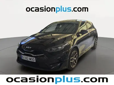 Usado Kia Ceed 120 CV (88 kW) 2023 Negro Utilitario