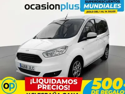 Usado Ford Tourneo Courier Trend 97 CV (71 kW) 2016 Blanco Monovolumen