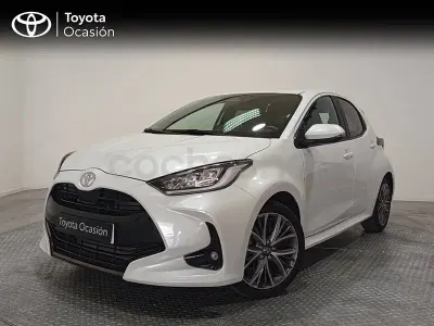 Usado Toyota Yaris Hybrid Style 116 CV (85 kW) 2024 Blanco Berlina