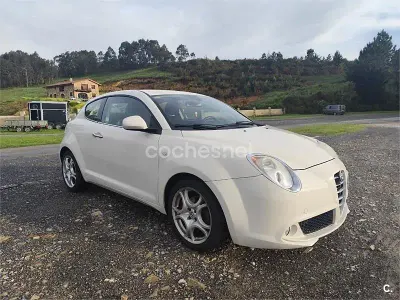 Usado Alfa Romeo MiTo Distinctive 90 CV (66 kW) 2009 Blanco Utilitario