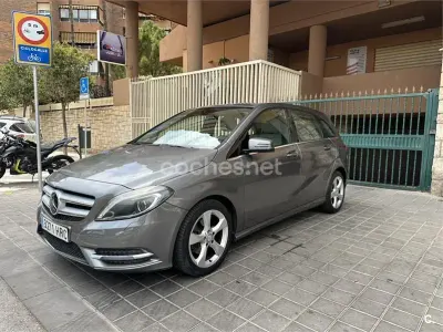Usado Mercedes B180