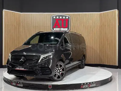 Usado Mercedes V300 Exclusive 239 CV (175 kW) 2022 Gris / plata Monovolumen
