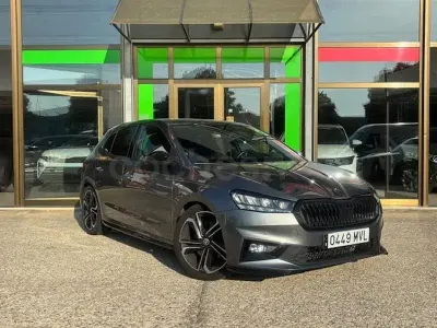 Usado Skoda Fabia Monte Carlo 150 CV (110 kW) 2024 Gris / plata Utilitario