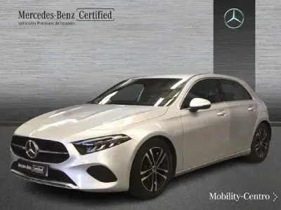 Usado Mercedes A180 136 CV (100 kW) 2024 Plata iridio