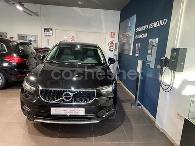 Negro Usado 2019 Volvo XC40 Momentum SUV | 24.900 € (Buen precio)