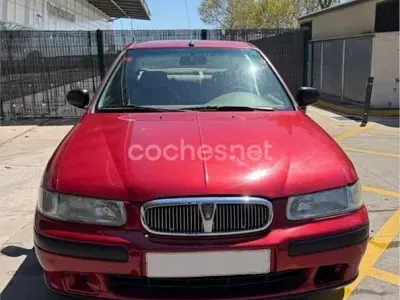 Usado Rover 400 86 CV (63 kW) 1996 Granate Berlina