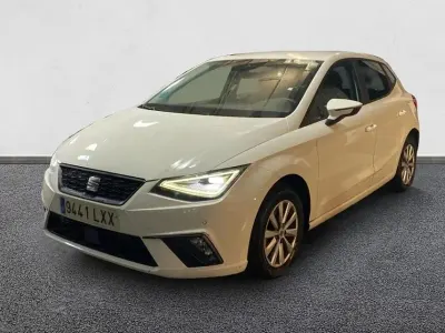 Usado Seat Ibiza Style Plus 110 CV (80 kW) 2022 Utilitario