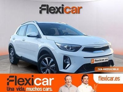 Usado Kia Stonic 120 CV (88 kW) 2022 Blanco SUV