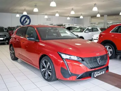 Usado Peugeot 308 Allure 131 HP (96 kW) 2023 Vermelho Citadino