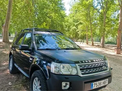 Käytetty Land Rover Freelander 2 S 150 HP (110 kW) 2011 Musta Katumaasturi