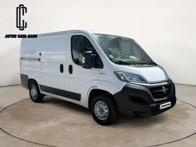 Usado Fiat Ducato 120 CV (88 kW) 2020 Blanco Van