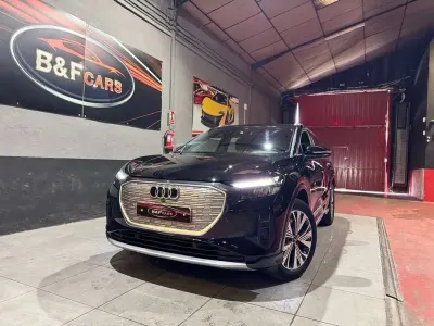 Usado Audi Q4 e-tron Advanced Plus 150 kW (204 CV) 2023 Negro SUV