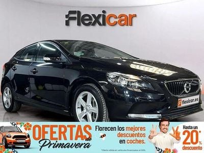 Usado Volvo V40 Momentum 122 CV (89 kW) 2018 Negro Familiar