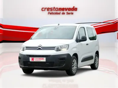 Begagnad Citroën e-Berlingo Live 100 kW (136 HK) 2024 Vit Minibuss