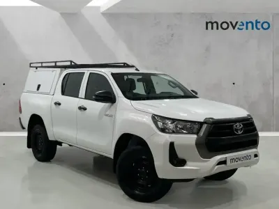Usado Toyota HiLux 150 CV (110 kW) 2023 Blanco Pickup/Camioneta