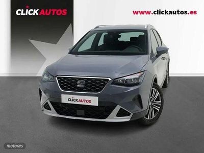 Usado Seat Arona Xperience 115 CV (84 kW) 2025 Gris SUV