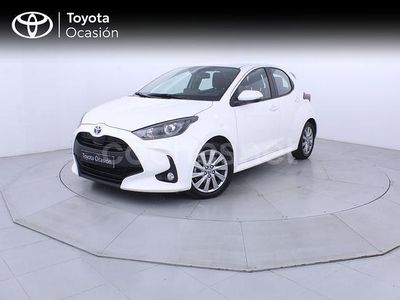 Blanco Usado 2022 Toyota Yaris Hybrid Active Berlina | 19.875 € (Precio justo)