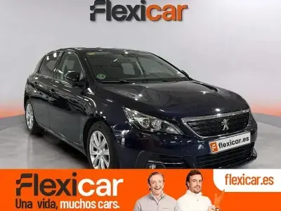 Usado Peugeot 308 Active 130 CV (95 kW) 2020 Negro