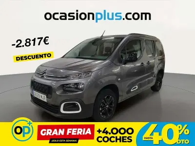 Usado Citroën Berlingo Feel 110 CV (80 kW) 2023 Gris Monovolumen