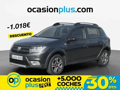 Usado Dacia Sandero 90 CV (66 kW) 2019 Gris
