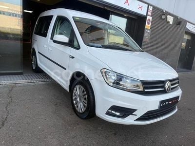 Usado VW Caddy Trendline 102 CV (75 kW) 2018 Blanco Monovolumen