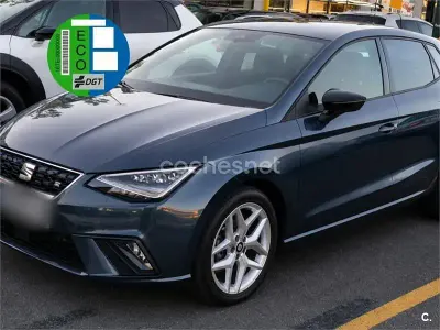Usado Seat Ibiza FR 90 CV (66 kW) 2020 Gris / plata Utilitario