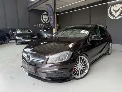 Usado Mercedes A45 AMG AMG 381 CV (280 kW) 2015 Negro Utilitario