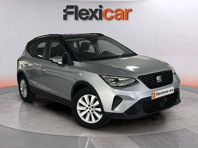Usado Seat Arona Style 116 CV (85 kW) 2022 Gris SUV