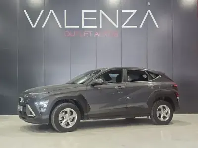 Usado Hyundai Kona 120 CV (88 kW) 2024 Gris SUV