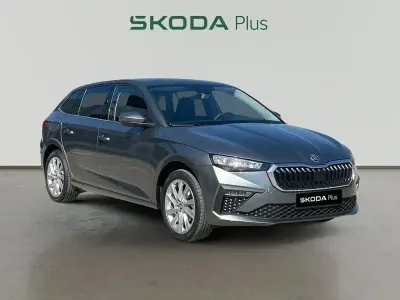 Nuevo Skoda Scala Selection 115 CV (84 kW) 2025 Gris Utilitario