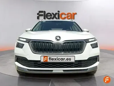 Usado Skoda Kamiq Active 110 CV (80 kW) 2023 Blanco SUV