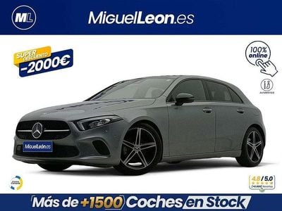 Usado Mercedes A180 116 CV (85 kW) 2019 Gris Utilitario