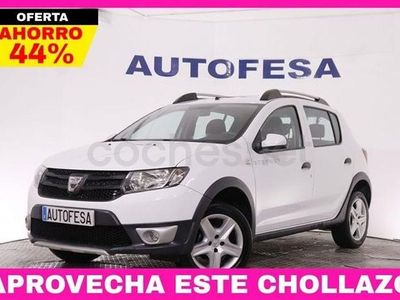 Usado Dacia Sandero Stepway 90 CV (66 kW) 2017 Blanco Berlina