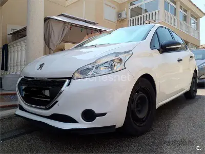 Usado Peugeot 208 Business-Line 68 CV (50 kW) 2015 Blanco Utilitario