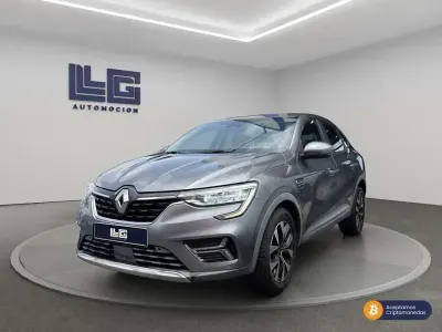 Usado Renault Arkana Intens 140 CV (102 kW) 2022 Gris SUV