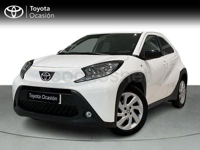 Usado Toyota Aygo X Play 72 CV (52 kW) 2024 Blanco SUV