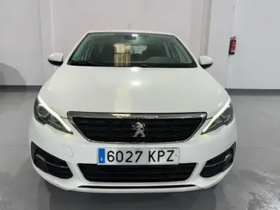 Usado Peugeot 308 SW Business-Line 131 CV (96 kW) 2018 Familiar