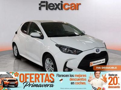 Usado Toyota Yaris Hybrid Business Edition 116 CV (85 kW) 2022 Blanco Berlina