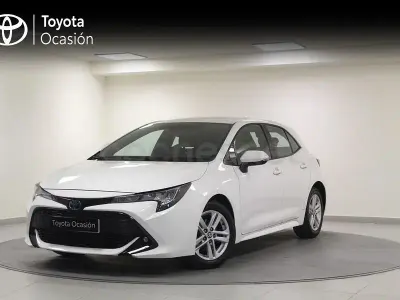 Usado Toyota Corolla Active 122 CV (89 kW) 2021 Blanco Berlina