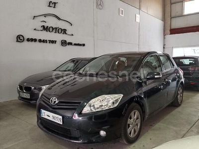 Negro Usado 2012 Toyota Auris Live Berlina | 8500 € (Un poco caro)