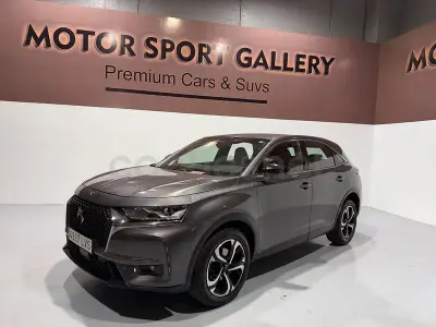 Usado DS Automobiles DS7 Crossback Bastille 130 CV (95 kW) 2021 Gris / plata SUV