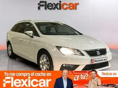 Usado Seat Leon Reference 115 CV (84 kW) 2019 Blanco Familiar