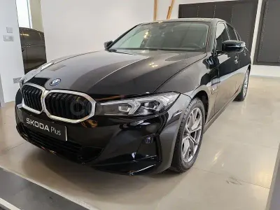 Usado BMW 320e 204 CV (150 kW) 2023 Negro Berlina