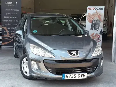 Usado Peugeot 308 120 CV (88 kW) 2010 Gris / plata Berlina