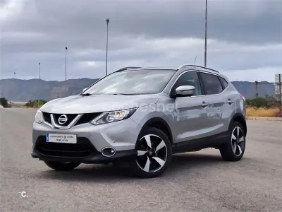 Usado Nissan Qashqai N-Connecta 115 CV (84 kW) 2017 Gris / plata SUV