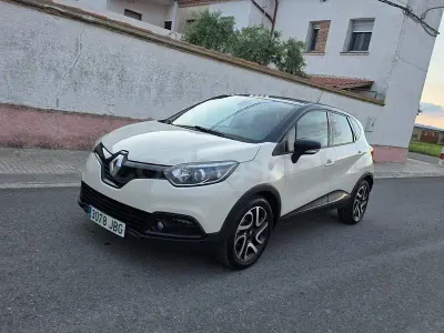 Usado Renault Captur 90 CV (66 kW) 2014 Beige SUV