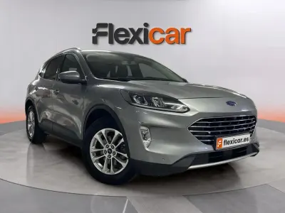 Usado Ford Kuga Titanium 150 CV (110 kW) 2023 Beige SUV