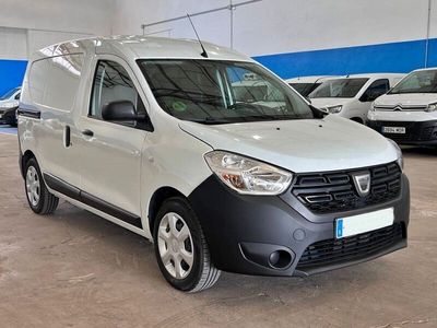 Usado Dacia Dokker Essentiel 95 CV (69 kW) 2021 Blanco Monovolumen